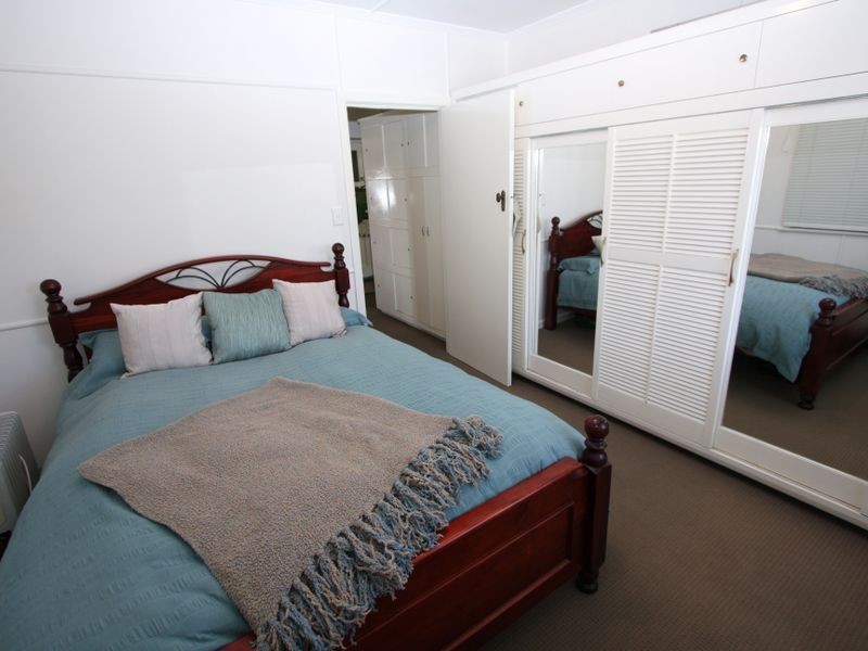 23 Bruce Avenue, Paradise Point QLD 4216