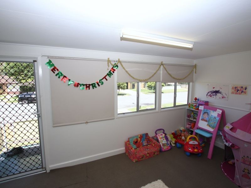 23 Bruce Avenue, Paradise Point QLD 4216