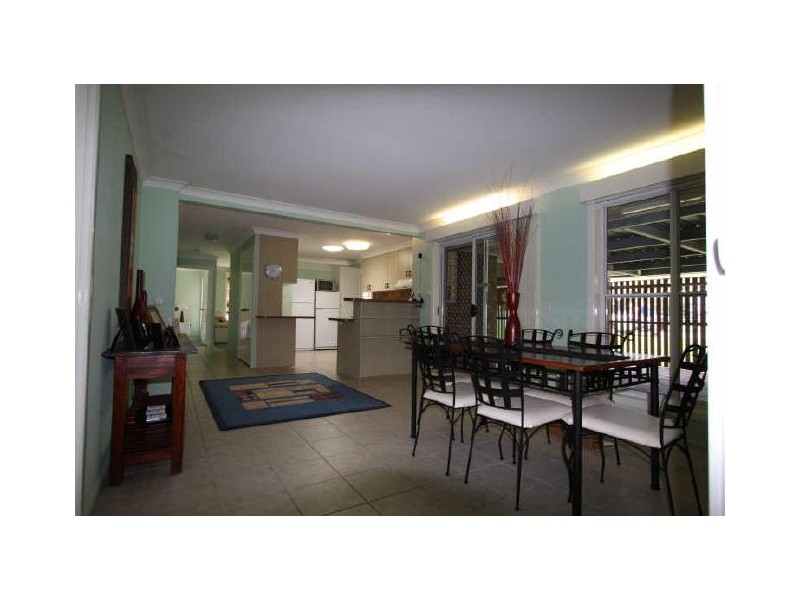 39 Ashbourne Terrace, Biggera Waters QLD 4216
