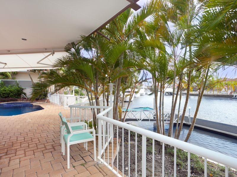 7 Excalibur Court, Sovereign Islands QLD 4216