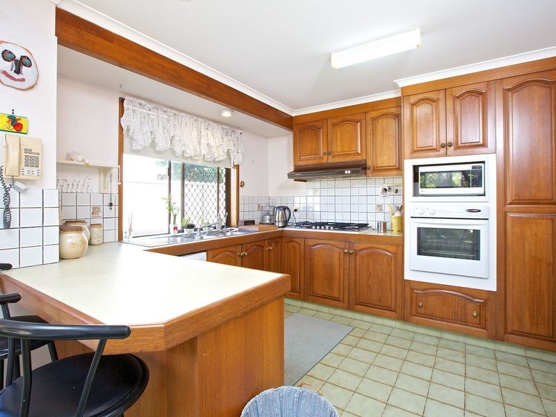 13 Lakefield Crescent, Paradise Point QLD 4216