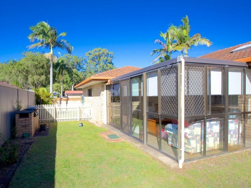 13 Lakefield Crescent, Paradise Point QLD 4216