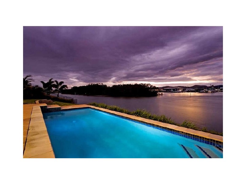 Hope Island QLD 4212