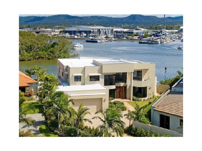 Hope Island QLD 4212