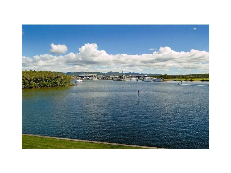 Hope Island QLD 4212