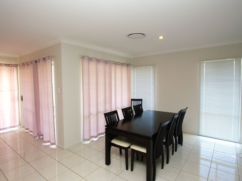 24 Iridium Drive, Hope Island QLD 4212