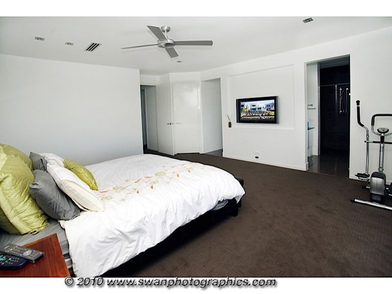 34 Quayside Drive, Helensvale QLD 4212