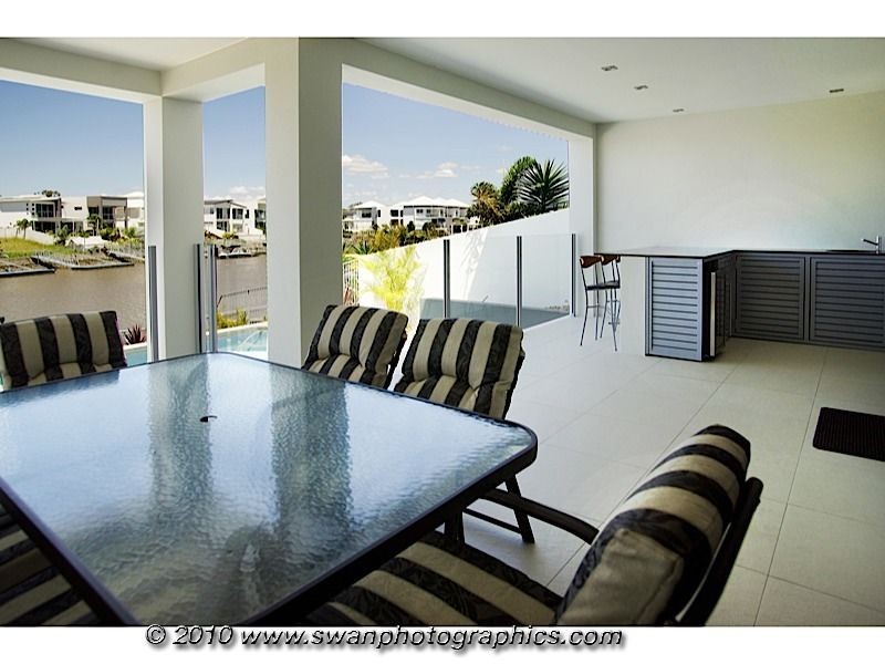 34 Quayside Drive, Helensvale QLD 4212