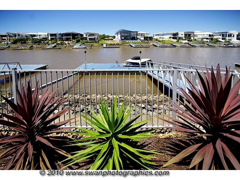 34 Quayside Drive, Helensvale QLD 4212