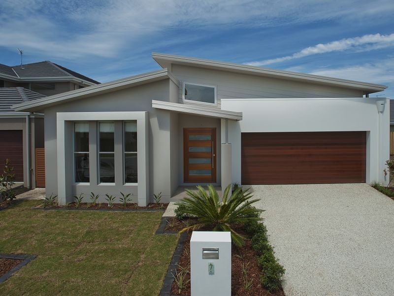 7 Azure Way, Hope Island QLD 4212