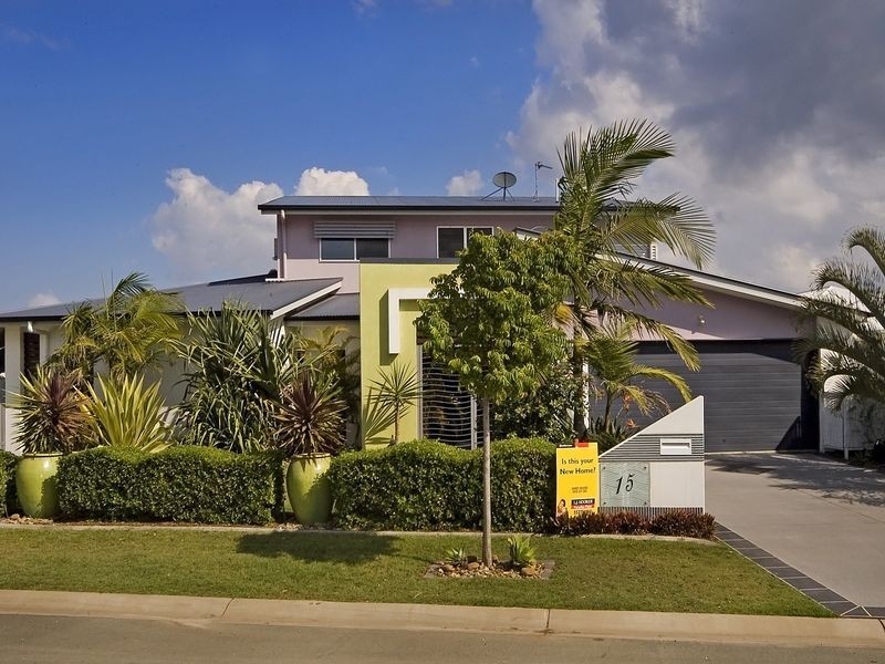 15 North Bank Court, Helensvale QLD 4212