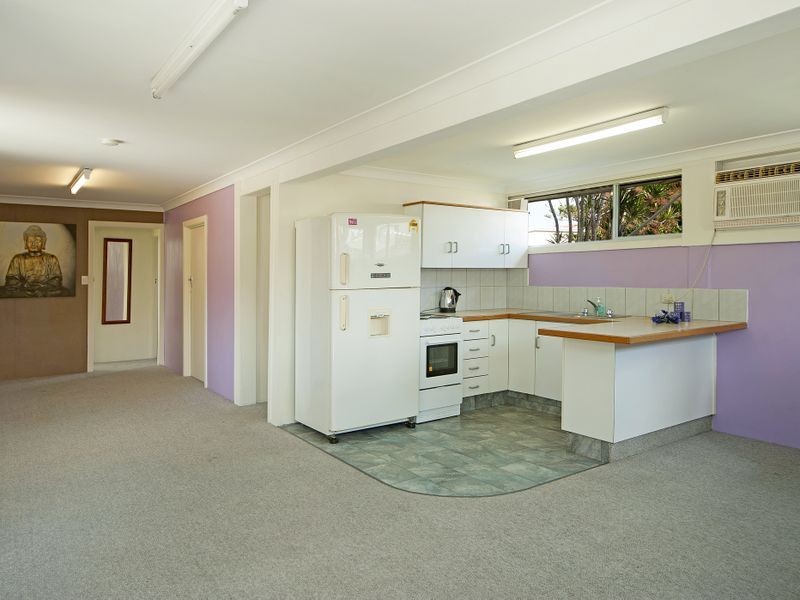 28 Muscovey Avenue, Paradise Point QLD 4216