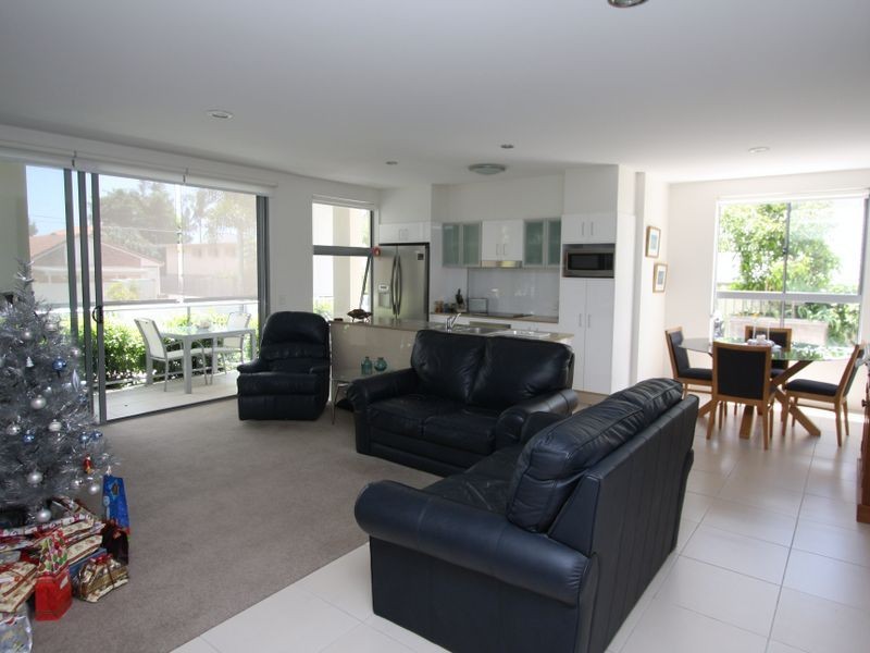 Paradise Point QLD 4216