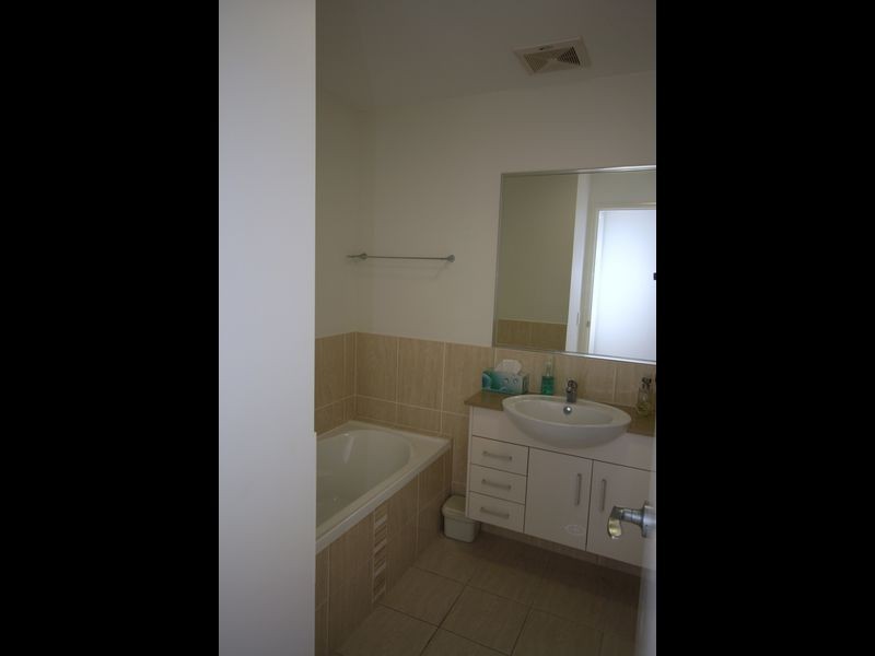 Paradise Point QLD 4216