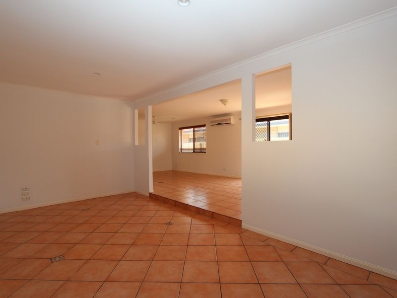 152 Paradise Pde, Hollywell QLD 4216