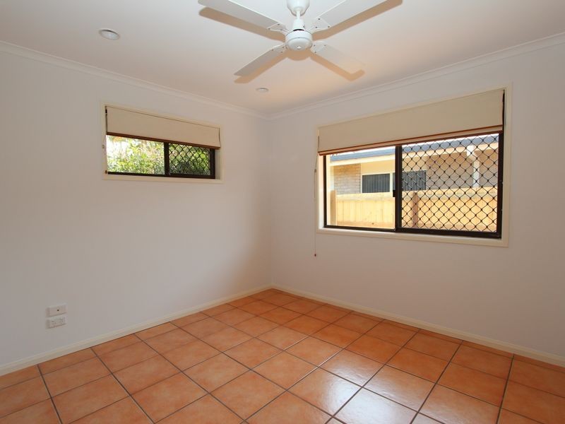 152 Paradise Pde, Hollywell QLD 4216