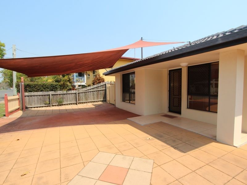 152 Paradise Pde, Hollywell QLD 4216