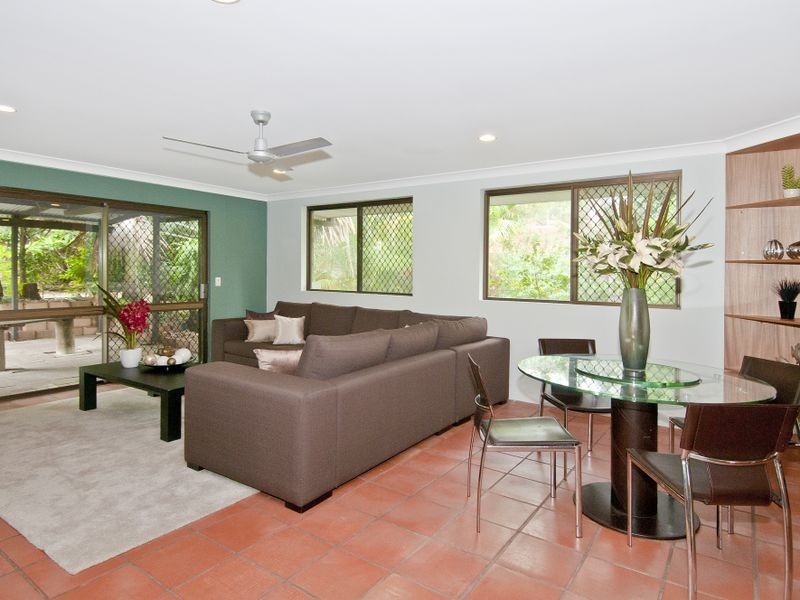 85 Oxley Drive, Paradise Point QLD 4216