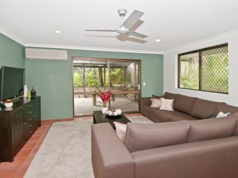 85 Oxley Drive, Paradise Point QLD 4216