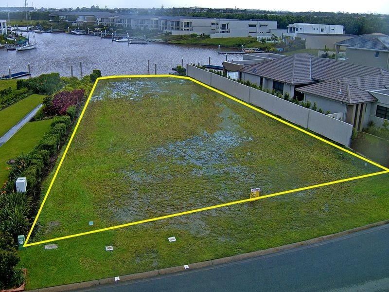 2225 Glengallon Way Gracemere, Hope Island QLD 4212