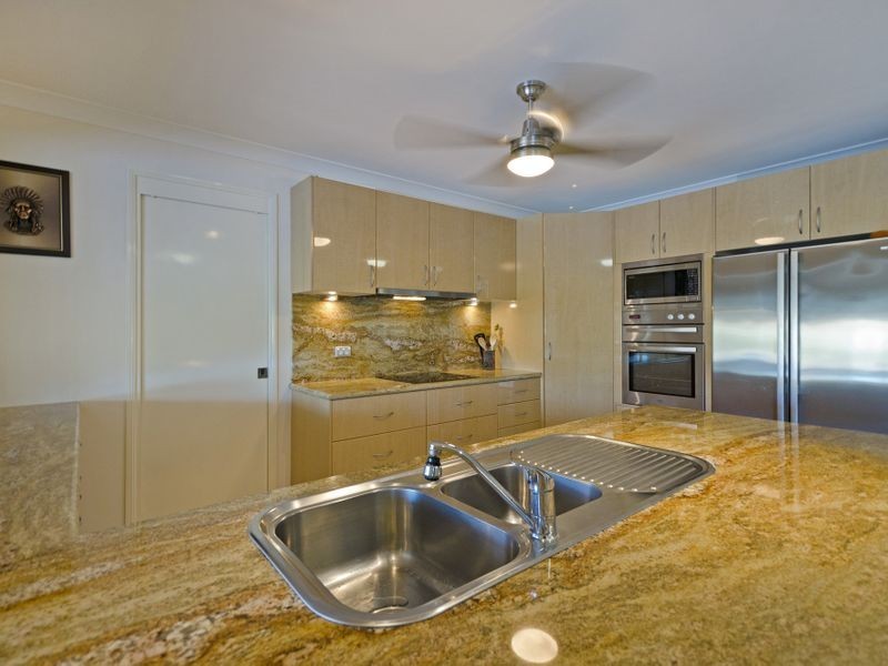 155 Pebble Beach Drive, Runaway Bay QLD 4216