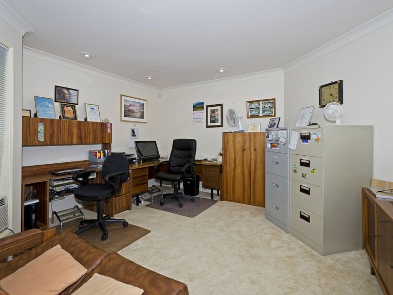 155 Pebble Beach Drive, Runaway Bay QLD 4216