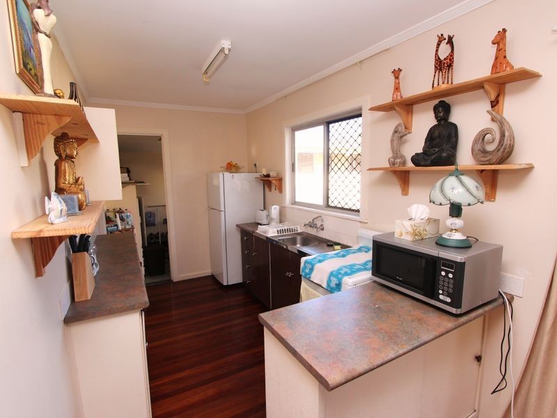 1 Fiona Street, Biggera Waters QLD 4216