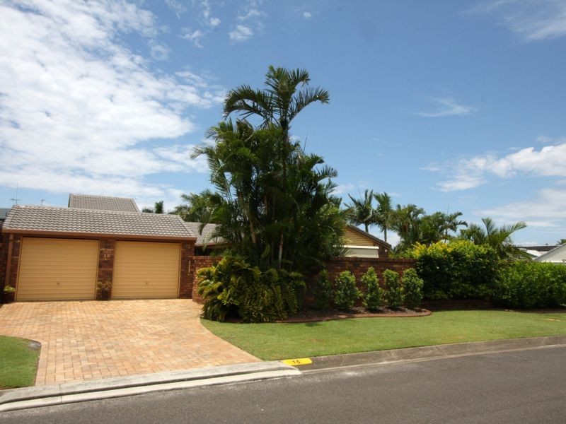 15 Midnight Court, Runaway Bay QLD 4216