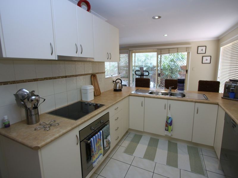 15 Midnight Court, Runaway Bay QLD 4216