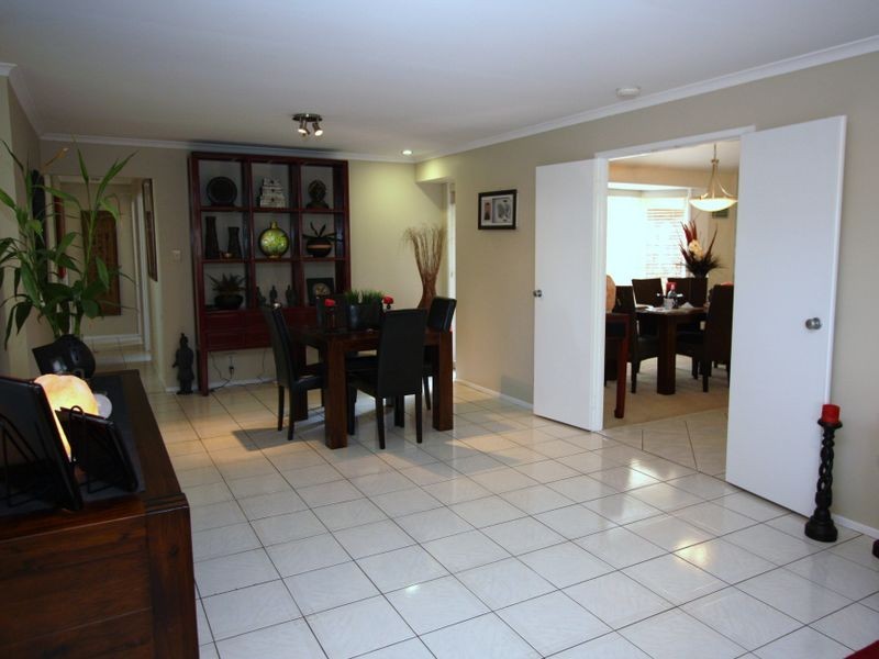 15 Midnight Court, Runaway Bay QLD 4216