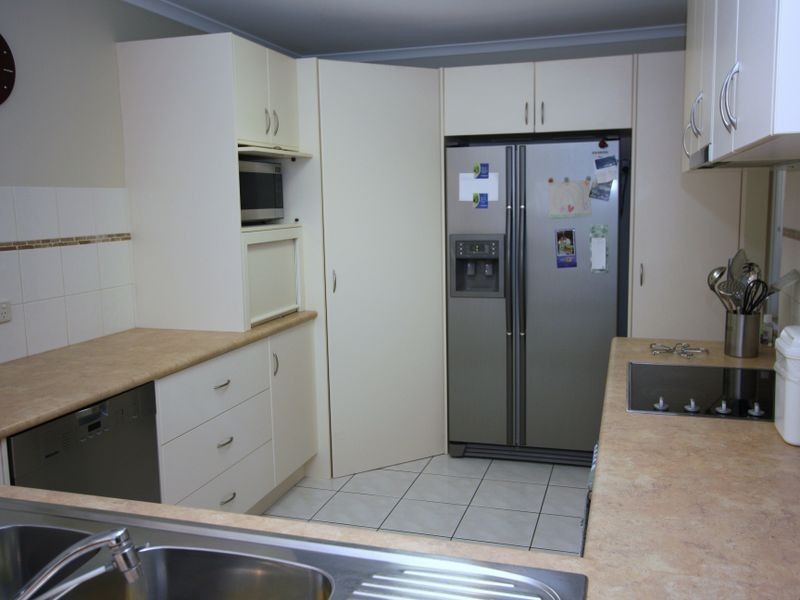 15 Midnight Court, Runaway Bay QLD 4216
