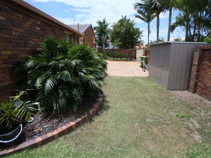 15 Midnight Court, Runaway Bay QLD 4216
