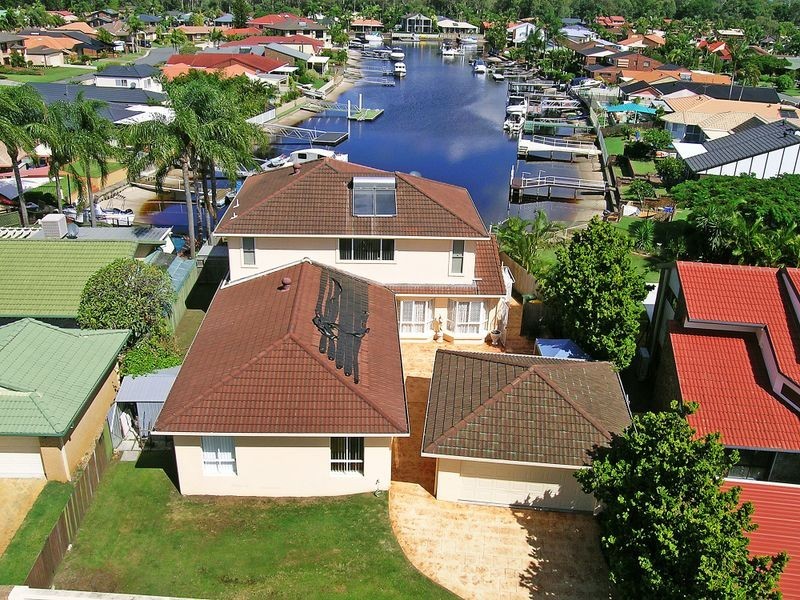 13 Walter Raleigh Crescent, Hollywell QLD 4216