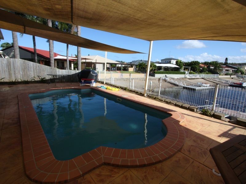 13 Walter Raleigh Crescent, Hollywell QLD 4216