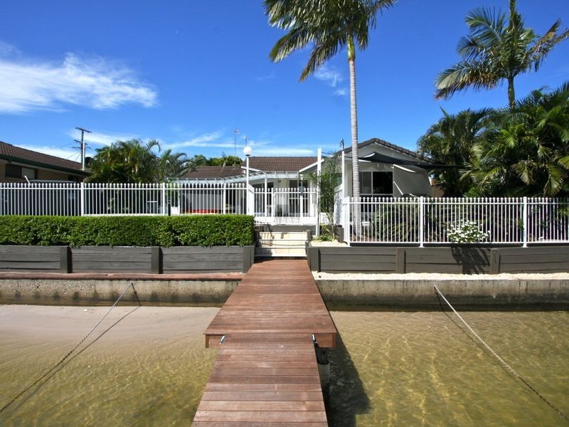 348 Bayview Street, Hollywell QLD 4216