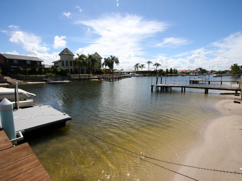 348 Bayview Street, Hollywell QLD 4216