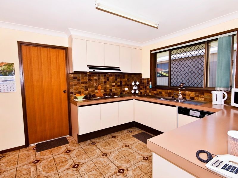 1 Primrose Court, Hollywell QLD 4216