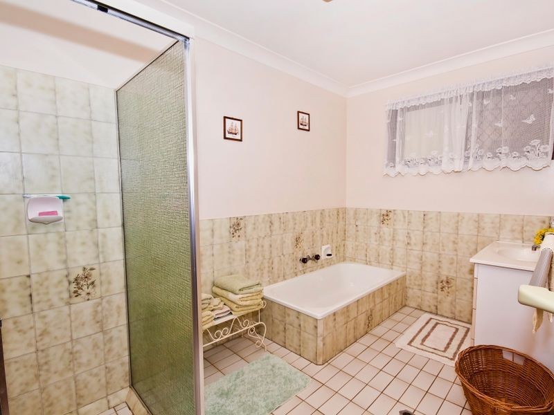 1 Primrose Court, Hollywell QLD 4216