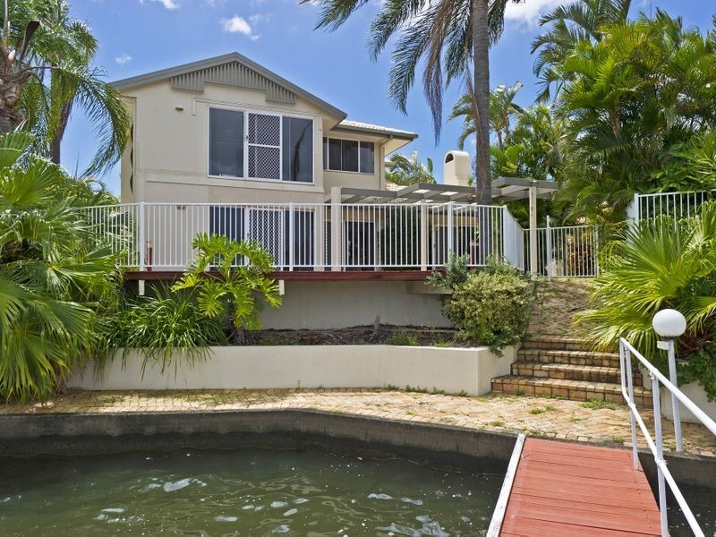 31 Midnight Court, Runaway Bay QLD 4216