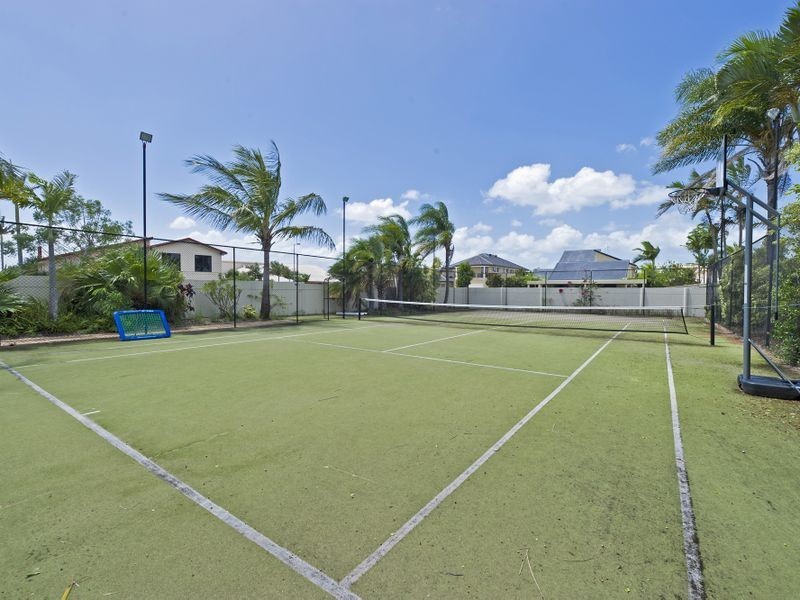 31 Midnight Court, Runaway Bay QLD 4216