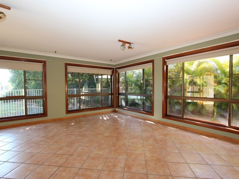 72 O’Grady Drive, Paradise Point QLD 4216