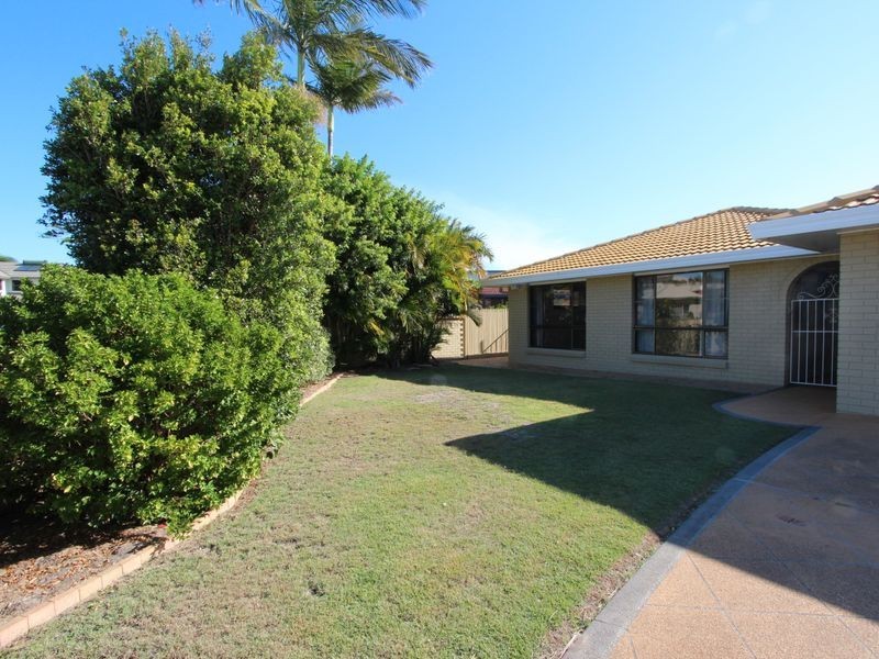 72 O’Grady Drive, Paradise Point QLD 4216