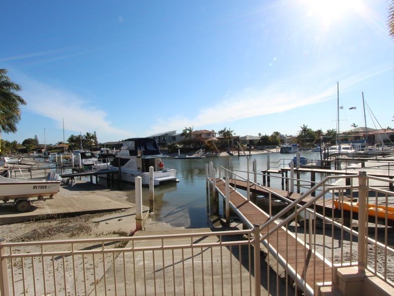 72 O’Grady Drive, Paradise Point QLD 4216