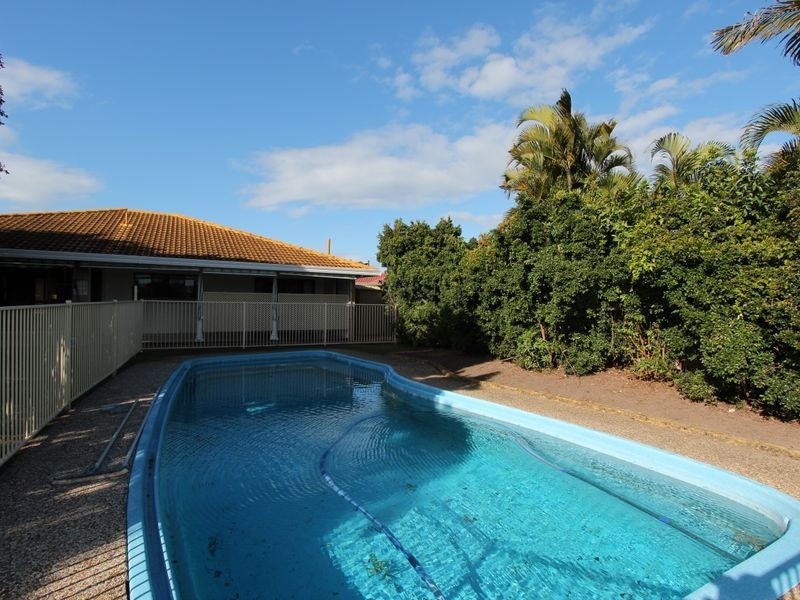 72 O’Grady Drive, Paradise Point QLD 4216