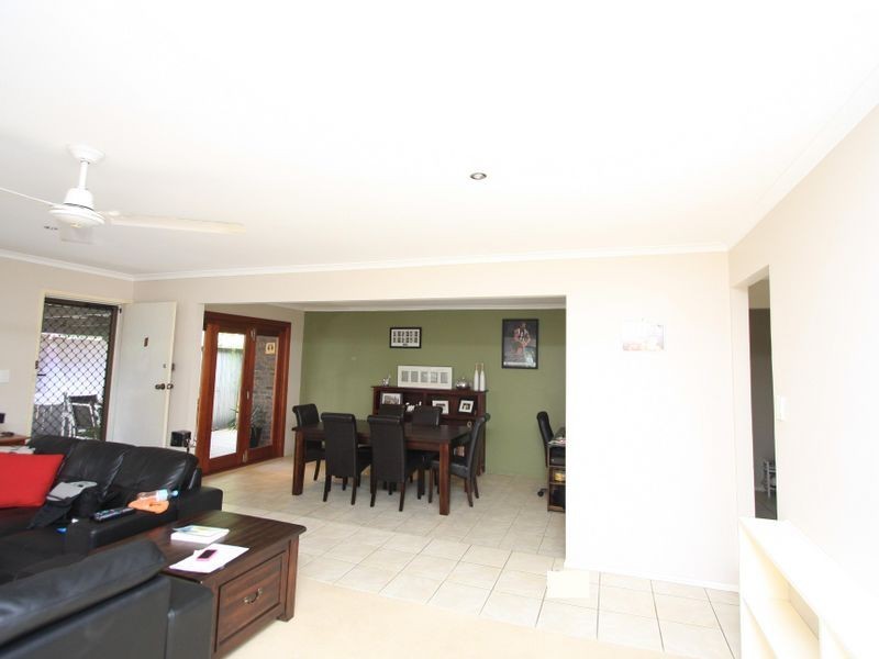1/23 Eurimbula Court, Paradise Point QLD 4216