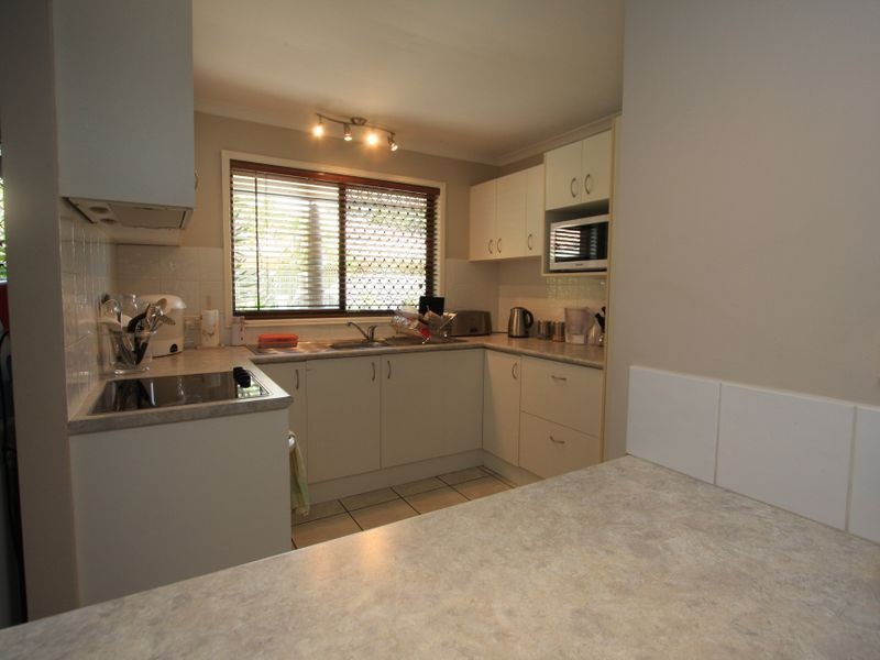 1/23 Eurimbula Court, Paradise Point QLD 4216