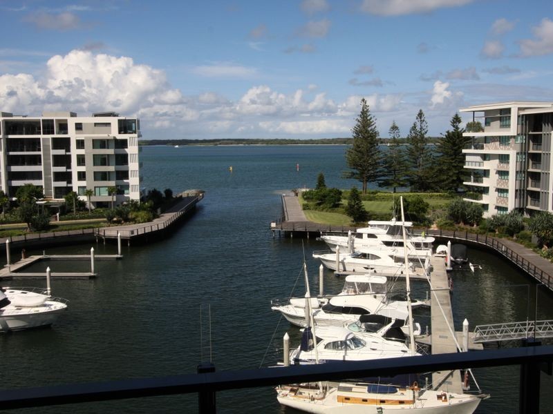 4504/323 Bayview Street, Hollywell QLD 4216