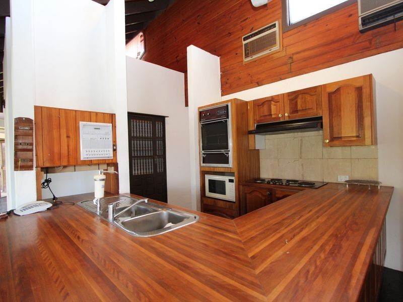 20 Drysdale Place, Paradise Point QLD 4216