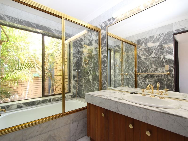 20 Drysdale Place, Paradise Point QLD 4216