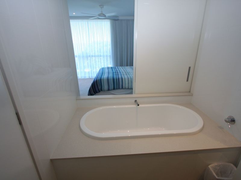 7303/323 Bayview Street, Hollywell QLD 4216